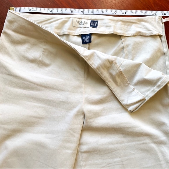 ⭐️2/$20 GAP Midrise Capri’s - Picture 5 of 8